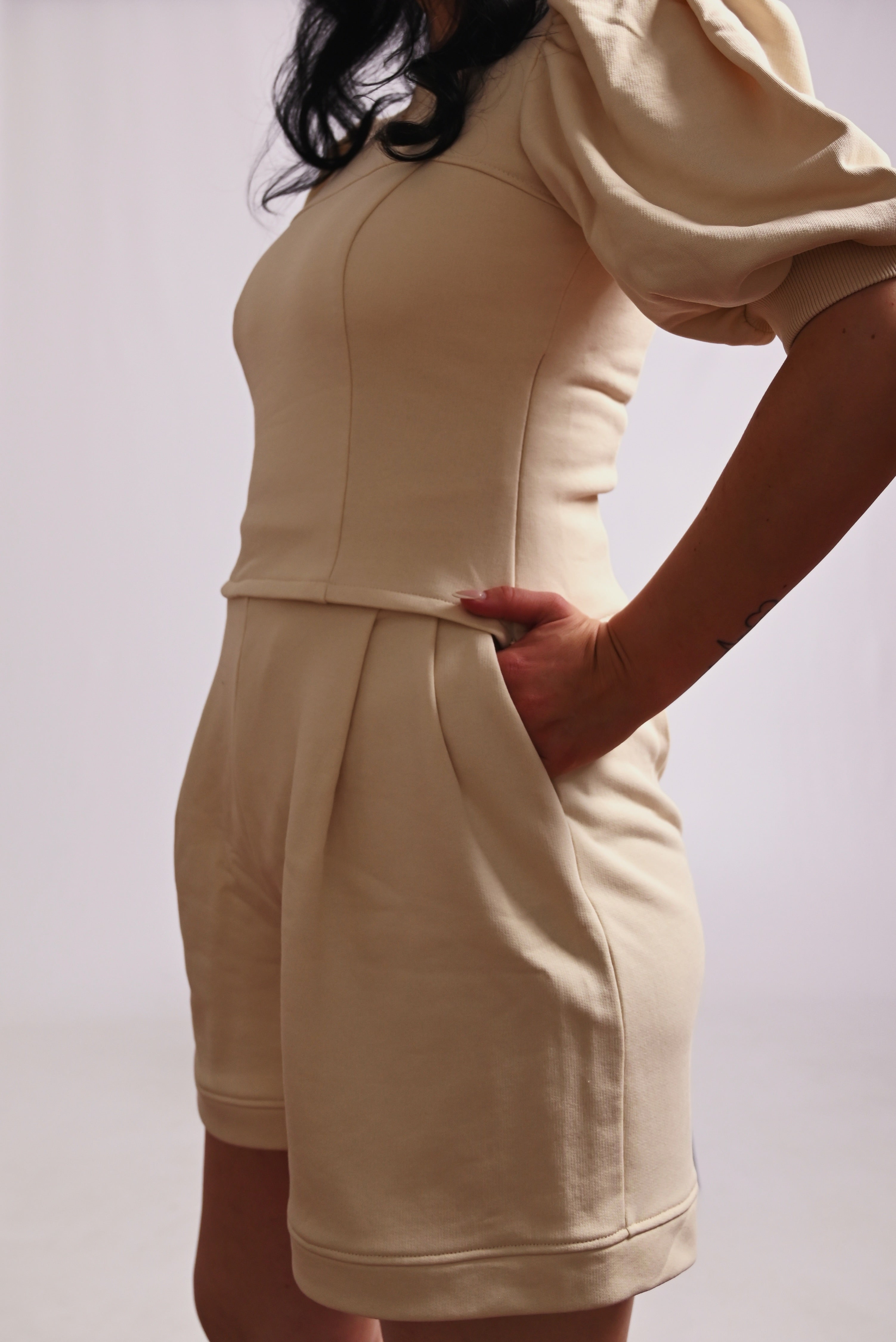 0–SOFT BEIGE SHORT SET
